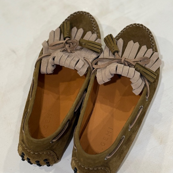 Women's Olive Moccasins with Tassels - Picture 3 of 8